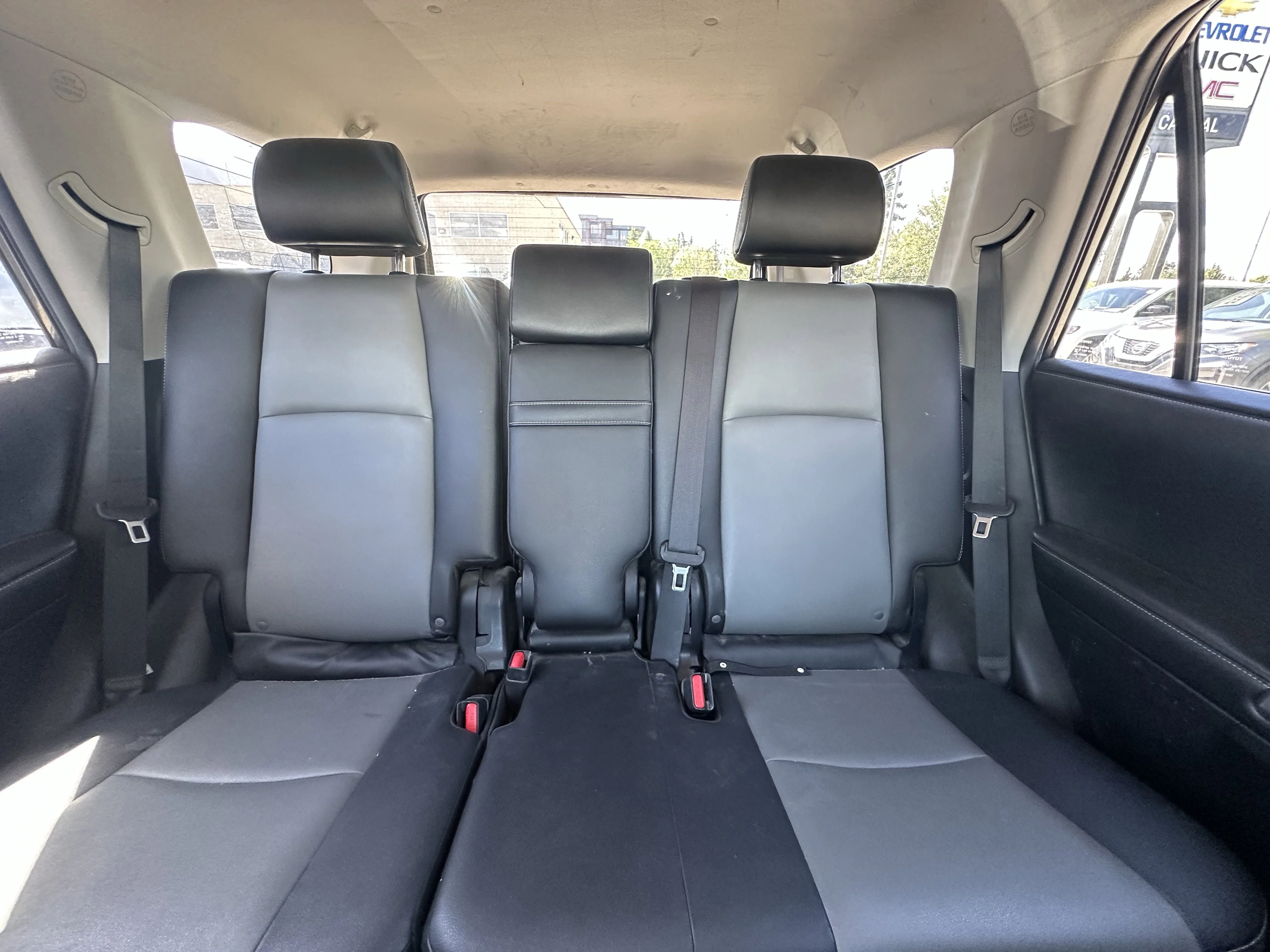 Used 2015 Gray Toyota SR5 image 23