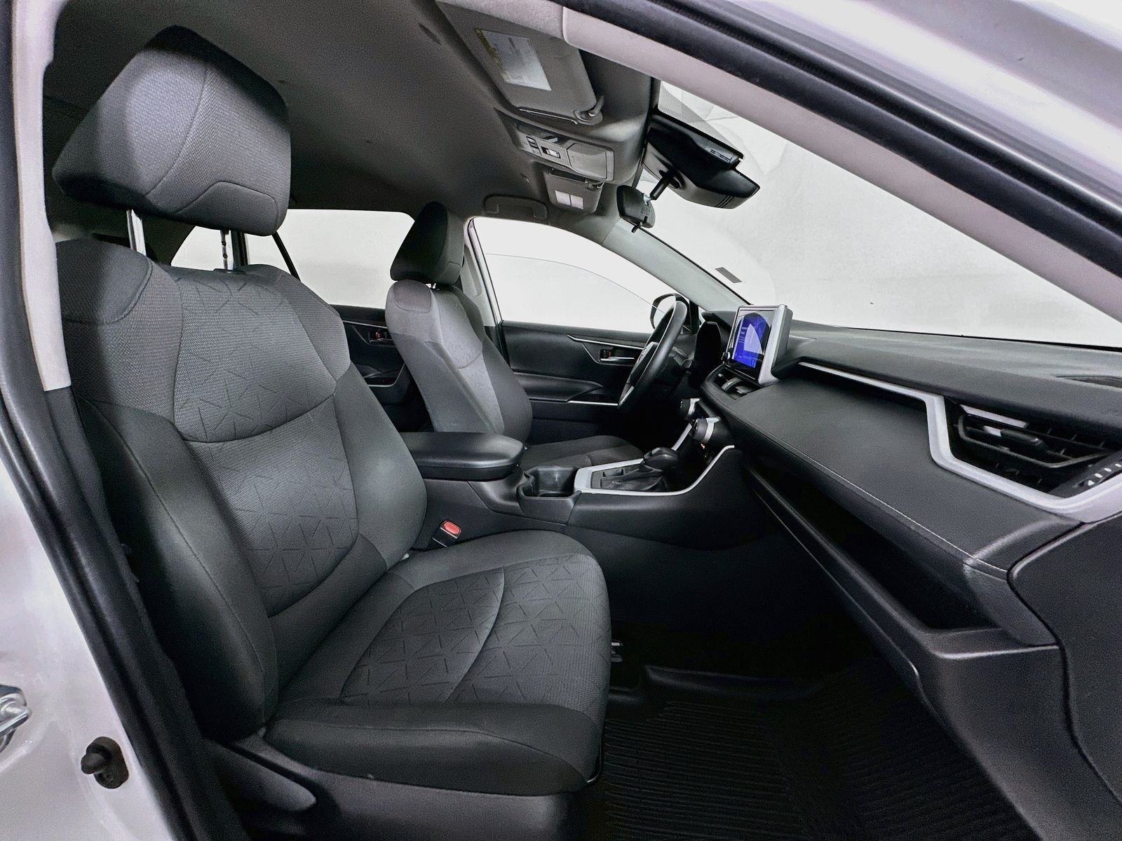 Used 2023 Ice Toyota XLE image 29