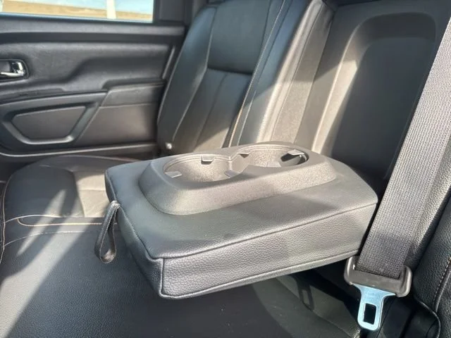 Used 2019 Magnetic Black Nissan SL image 43