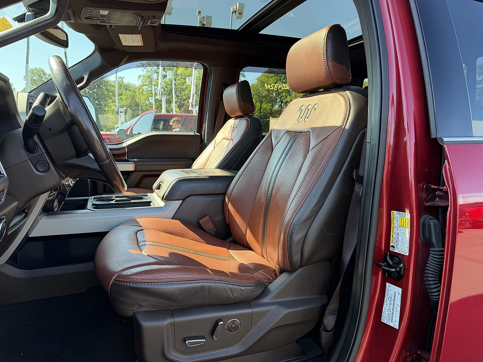 Used 2022 Red Ford King Ranch image 4