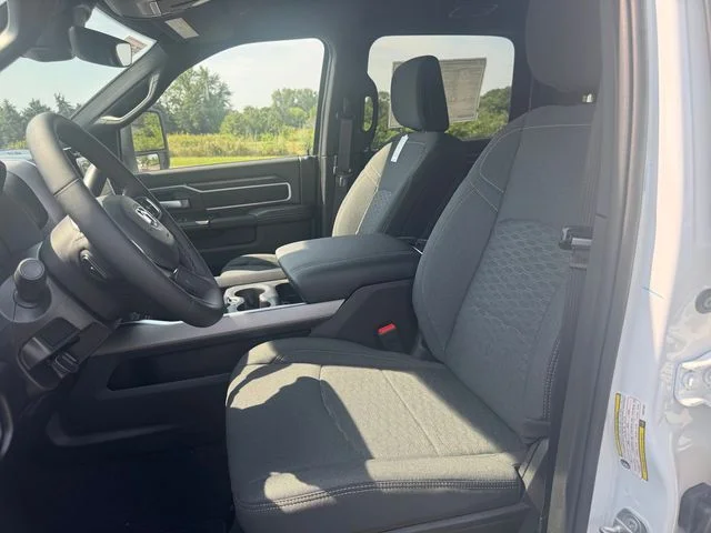2025 RAM 2500 Big Horn - Photo 23