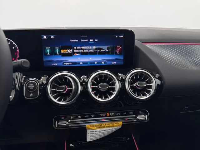 New 2026 Black Mercedes-Benz GLA 250 image 4