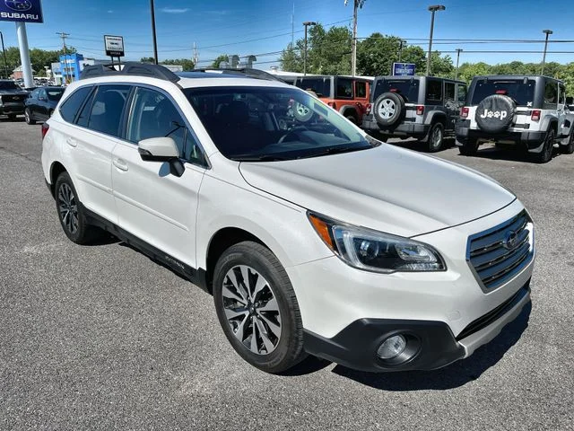 Used 2017 White Subaru 2.5i image 11