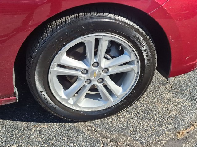 Used 2016 Red Chevrolet LT image 9