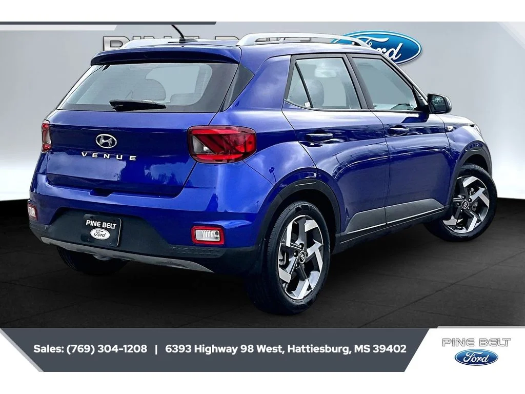 Used 2023 Intense Blue Hyundai SEL image 11