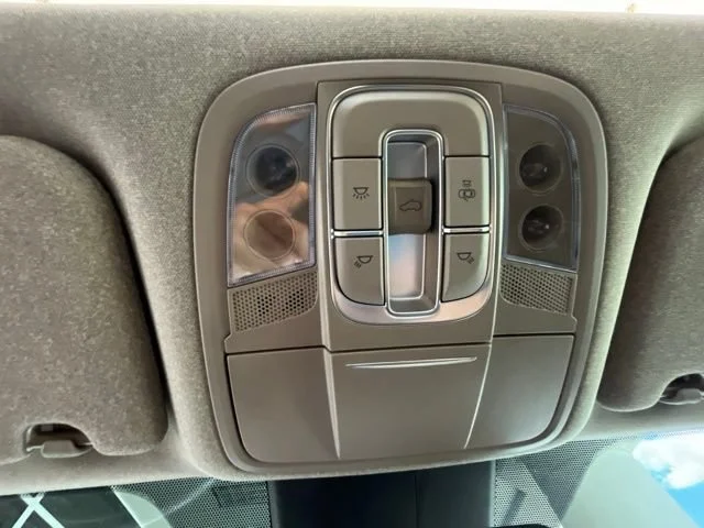 Used 2020 Twilight Black Hyundai SEL image 64