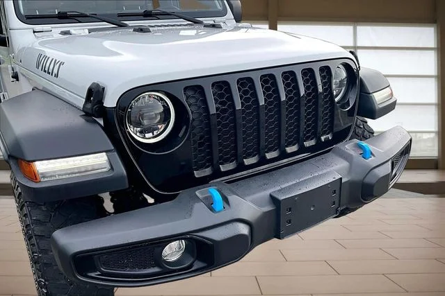 Used 2023 White Jeep Willys 4xe image 27
