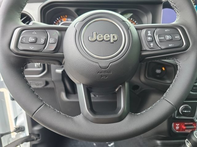 New 2026 Bright White Clear-Coat Exterior Paint Jeep Willys image 37