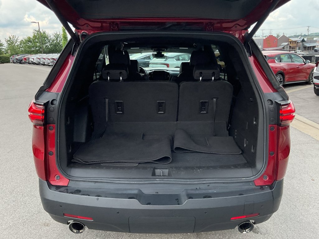 Used 2022 Cherry Red Tintcoat Chevrolet RS image 18