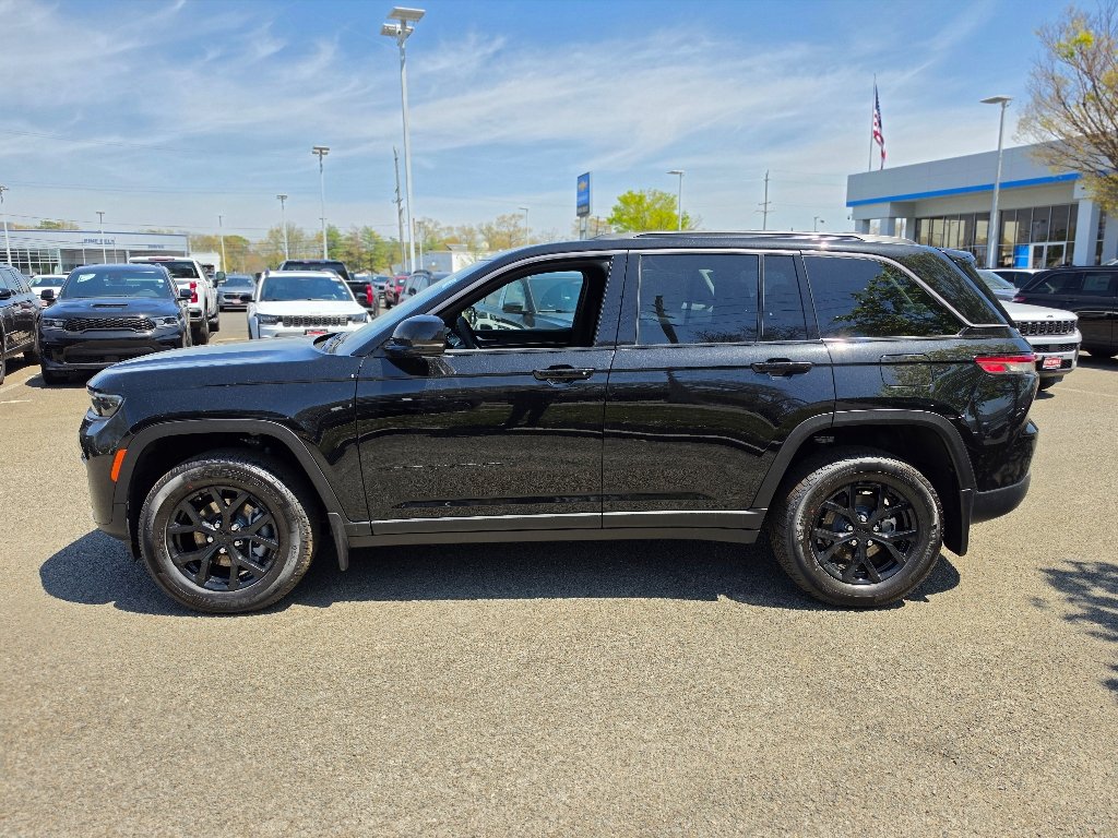 New 2026 Black Jeep Altitude image 9