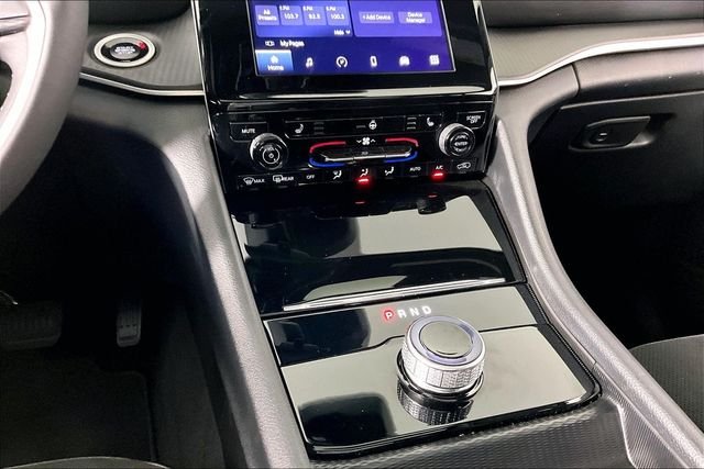 Used 2025 Red Jeep Altitude X image 8