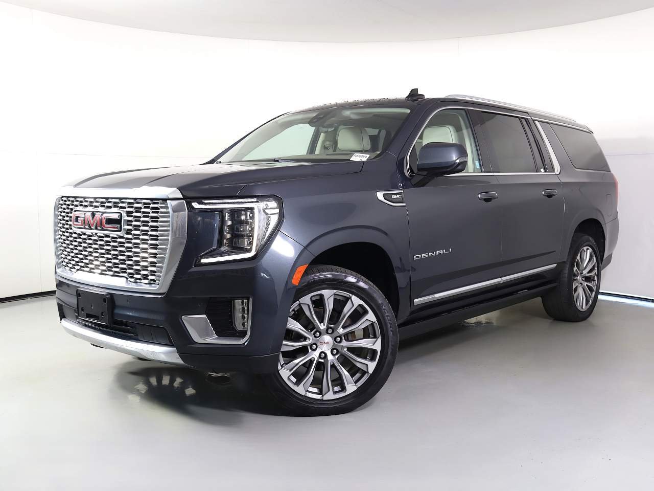Used 2021 Hunter Metallic GMC Denali image 1