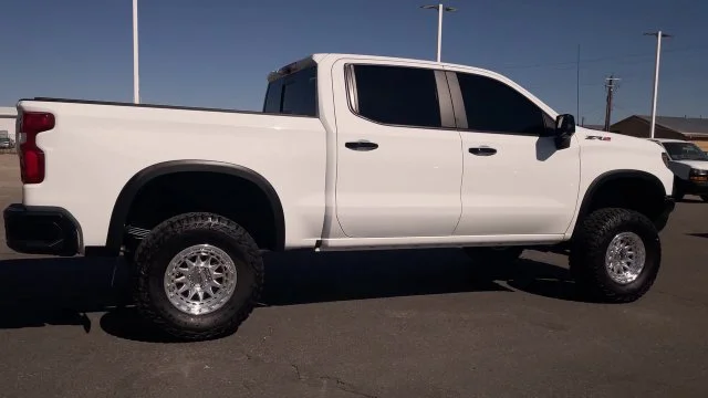 Used 2026 White Chevrolet ZR2 image 2