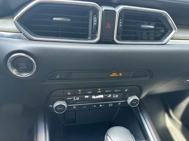 Used 2020 White Mazda Signature image 20