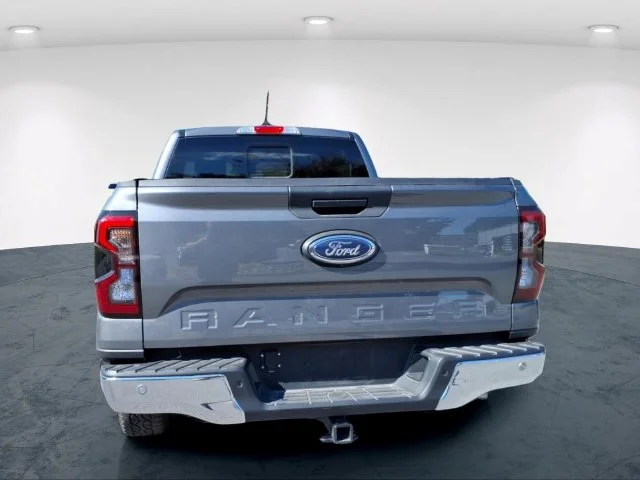 Used 2025 Gray Ford Lariat image 15