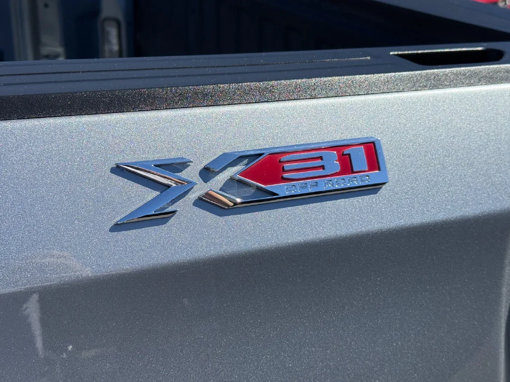 Used 2026 Sterling Metallic GMC Elevation image 12