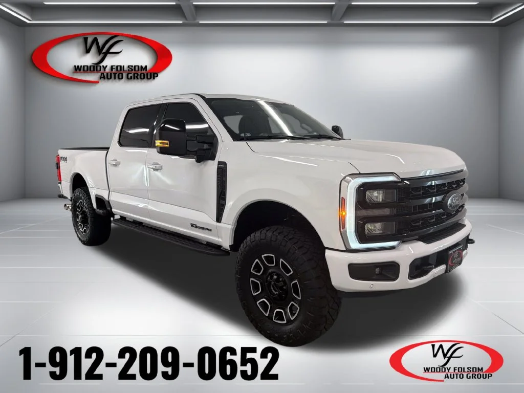 Used 2024 White Ford Lariat image 1