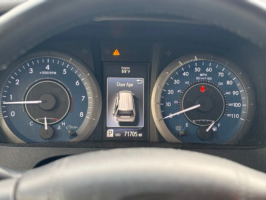Used 2017 Predawn Gray Mica Toyota XLE image 26
