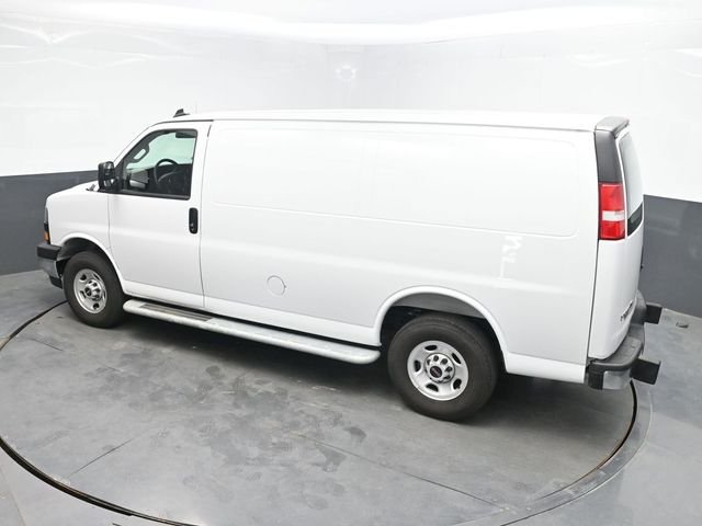 Used 2025 White GMC Work Van image 26