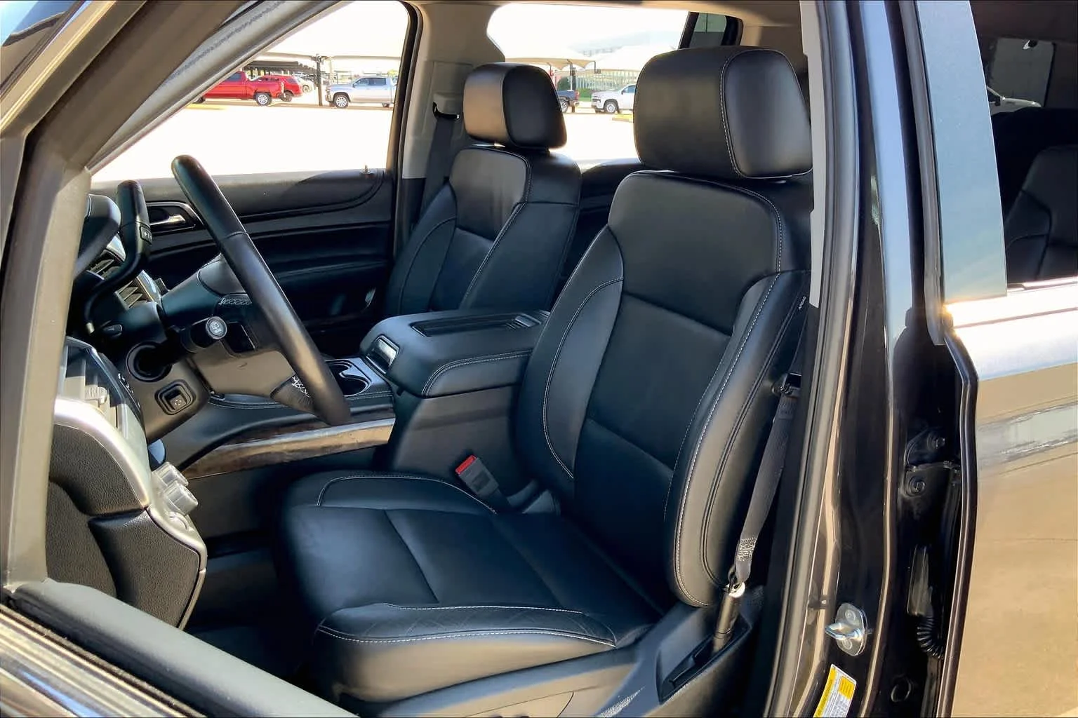 Used 2018 TUNGSTEN METALLIC Chevrolet LT image 6