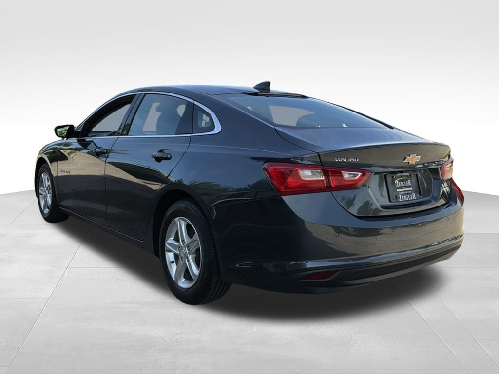 Used 2021 SHADOW GRAY METALLIC Chevrolet LS image 4
