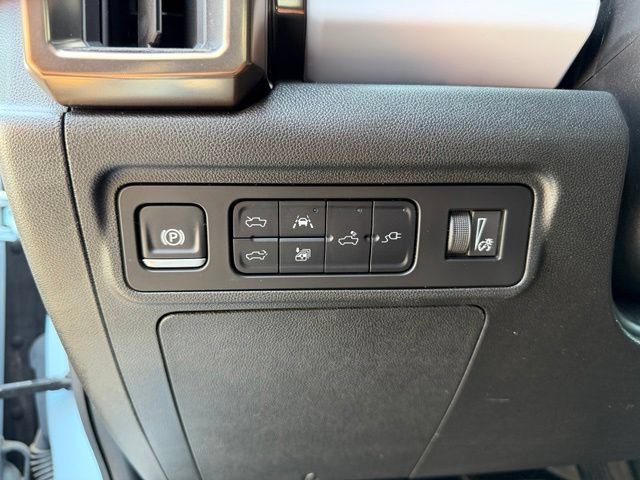 Used 2025 Tide Metallic (No Longer available to order) GMC 3X image 18