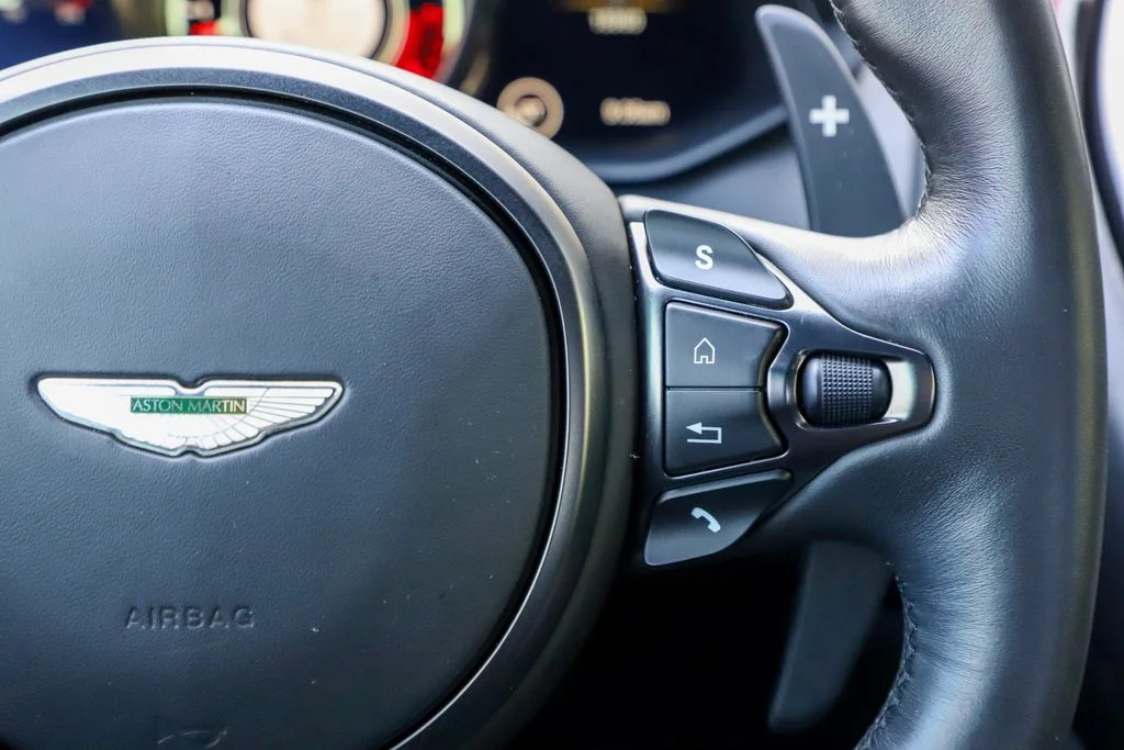 2019 Aston Martin DBS Superleggera Base - Photo 30