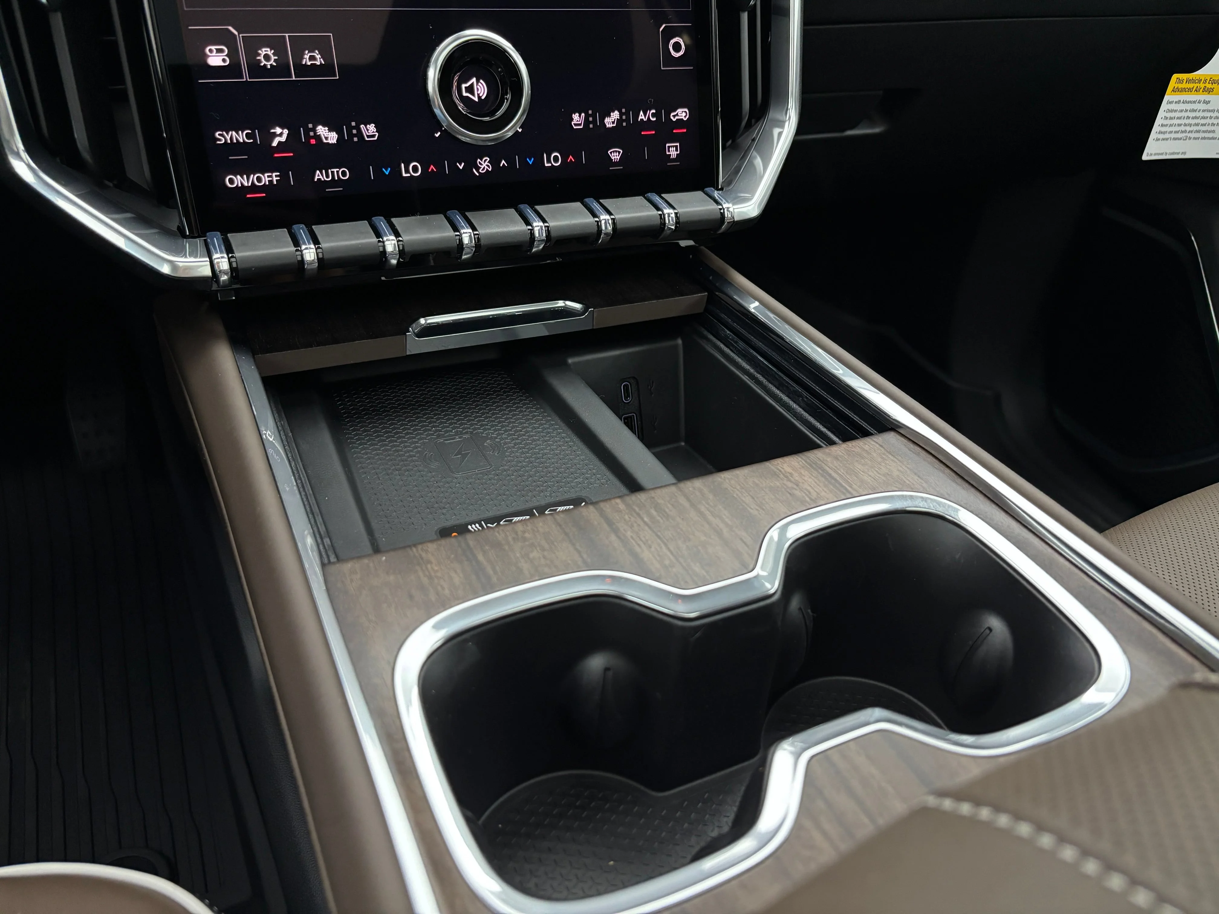2026 GMC Acadia Denali Ultimate - Photo 33