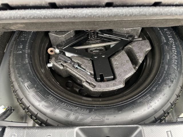 Used 2019 Gray Subaru 2.0i Limited image 12
