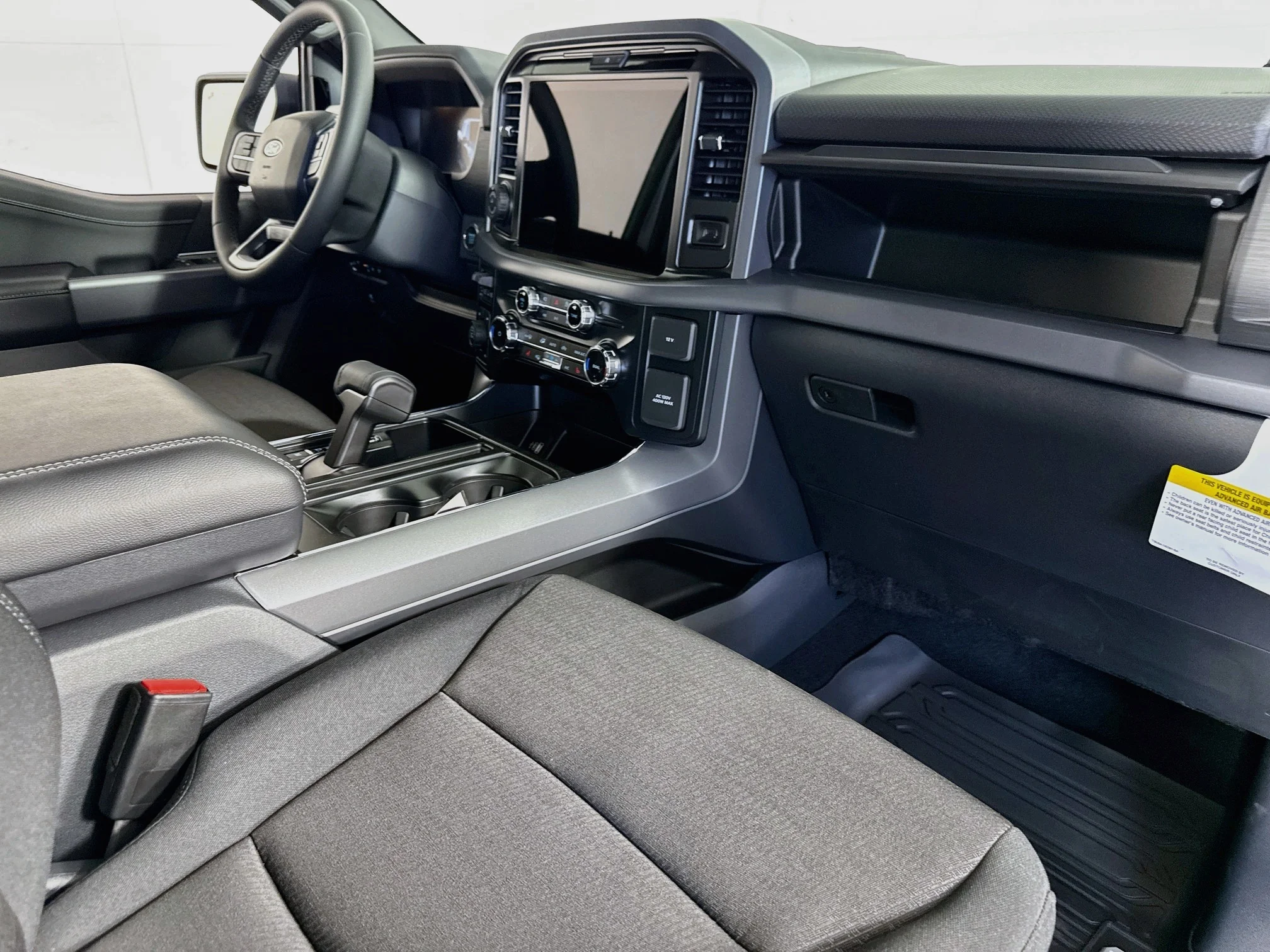 New 2026 Iconic Silver Metallic Ford XLT image 29