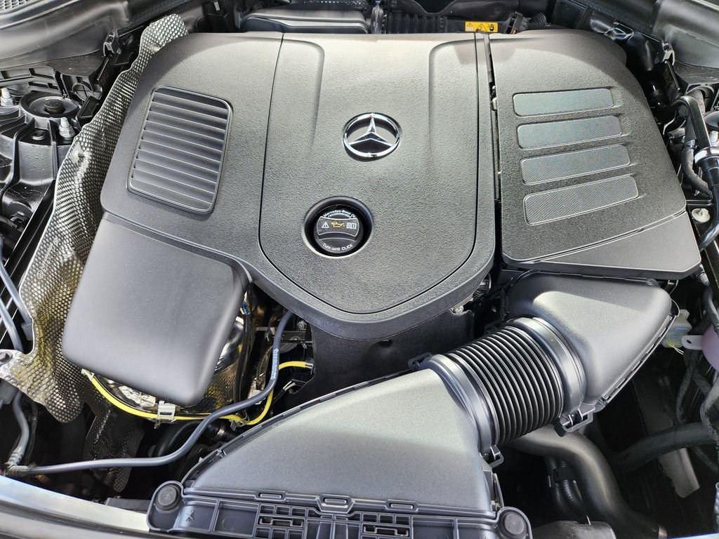 New 2027 MANUFAKTUR Graphite Grey Magno Mercedes-Benz GLC 300 COUPE 4MATIC® image 19