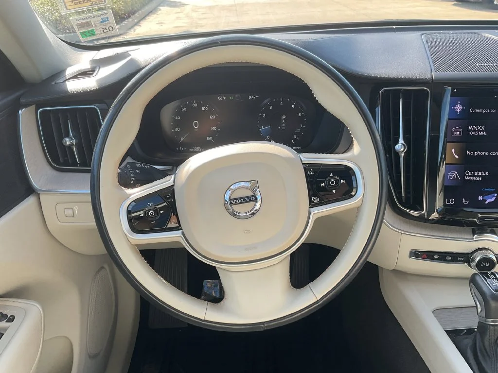 Used 2021 Gray Volvo T5 Inscription image 24