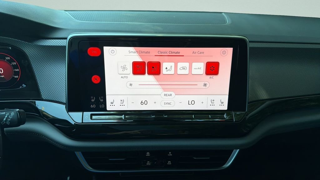 New 2026 Opal White Pearl Volkswagen 2.0T Peak Edition image 21