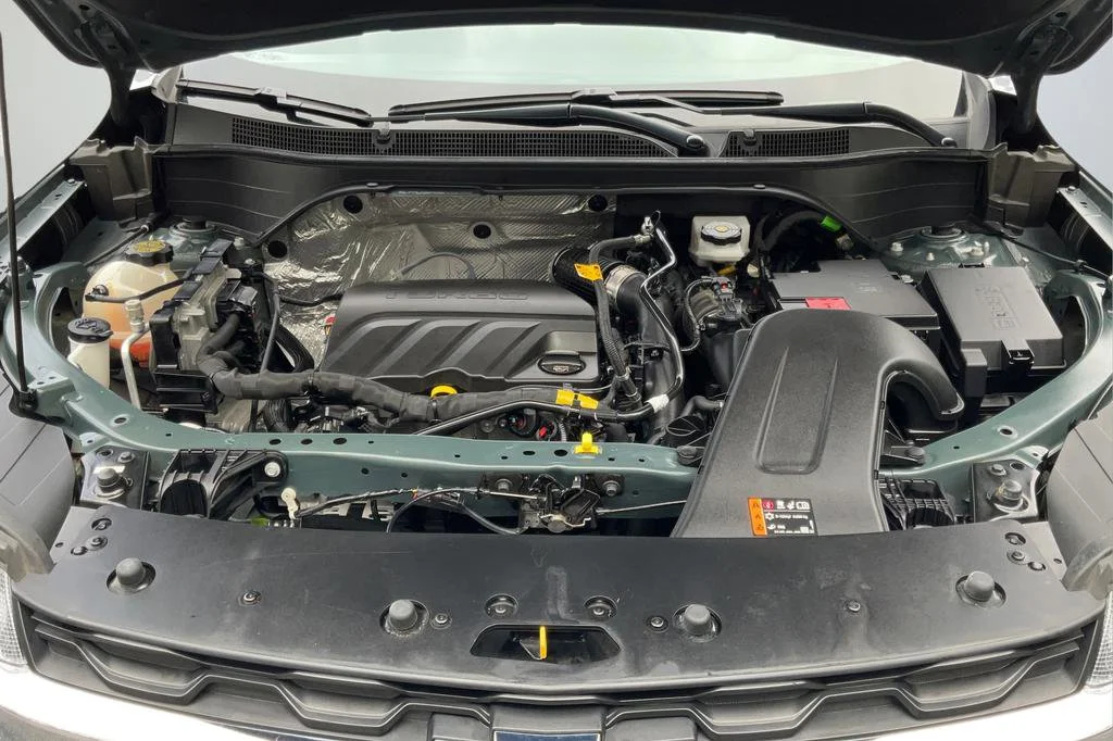 2025 Chevrolet Trax LT - Photo 23