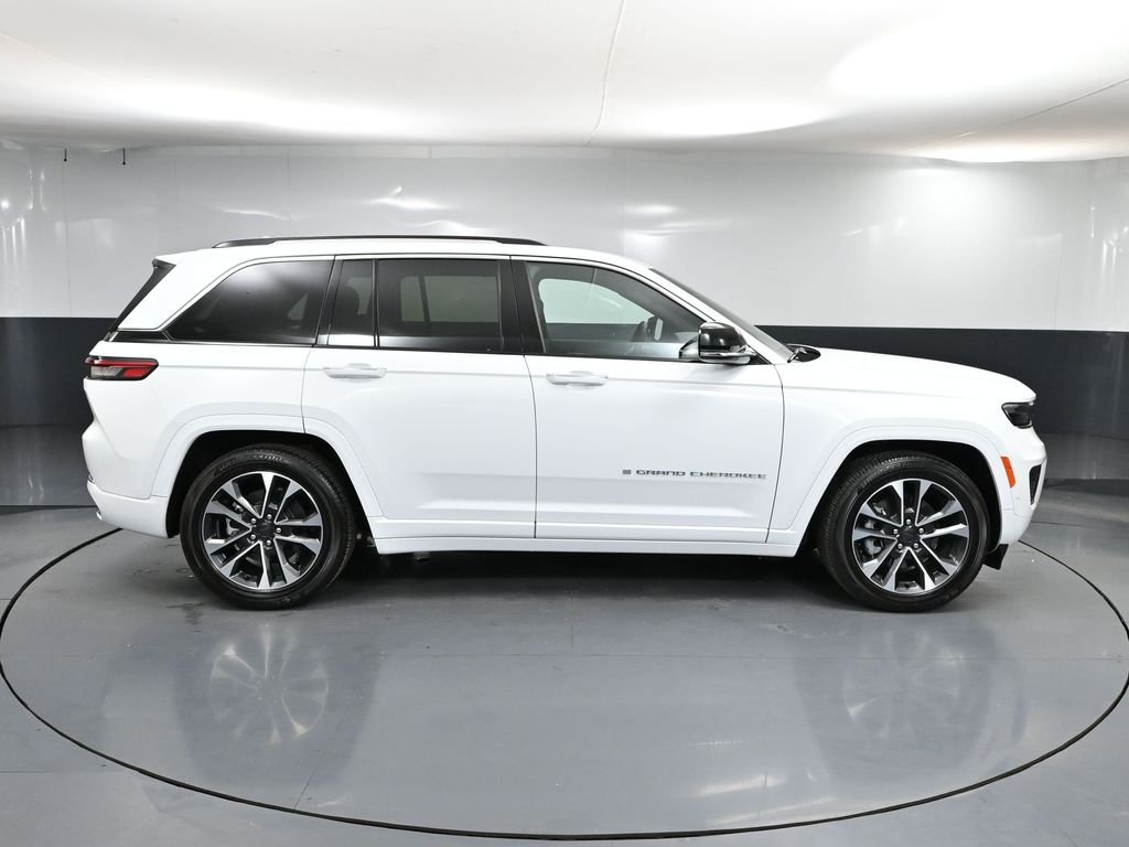 2023 Jeep Grand Cherokee Overland 4xe photo 3