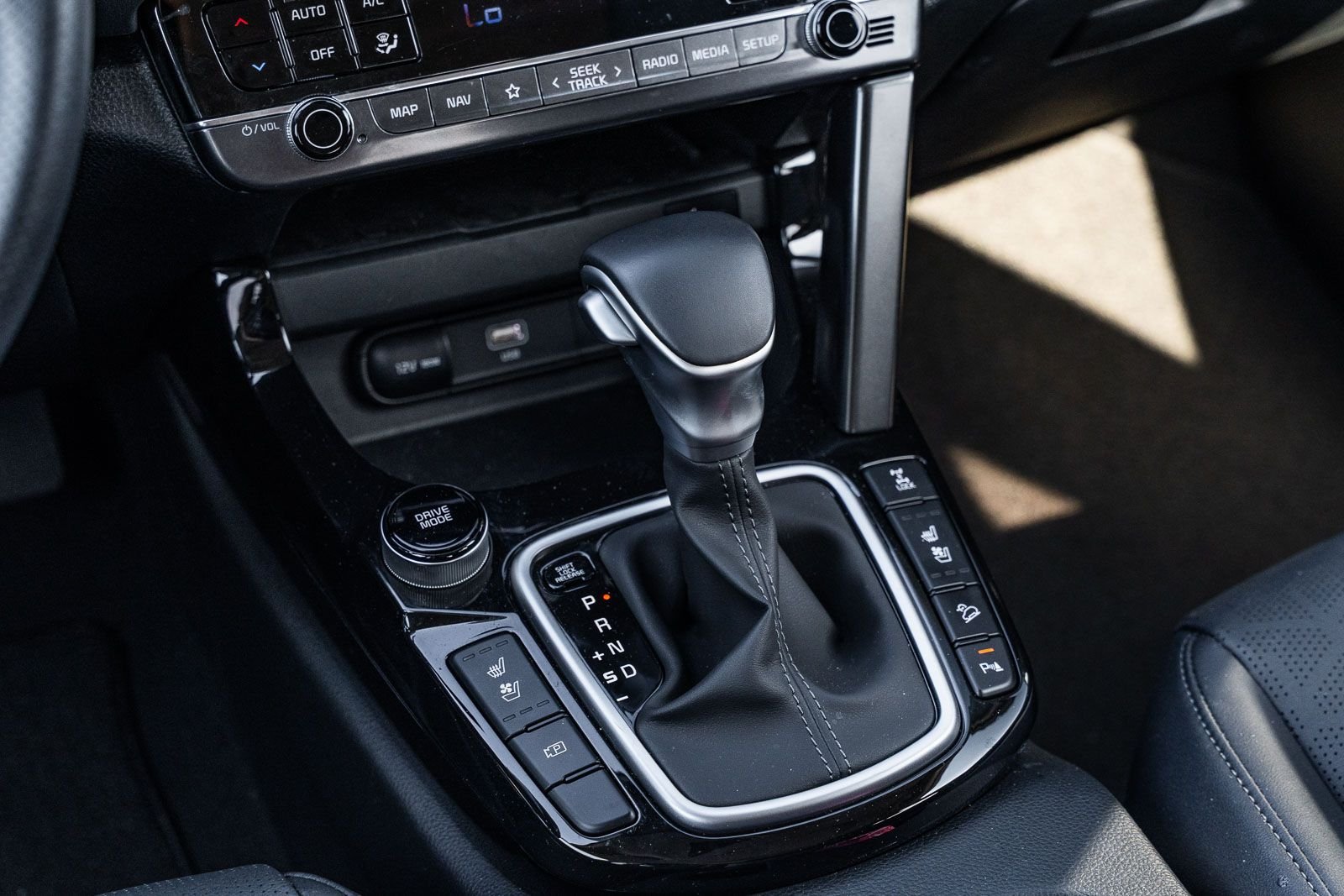 Used 2026 Black Kia SX image 27