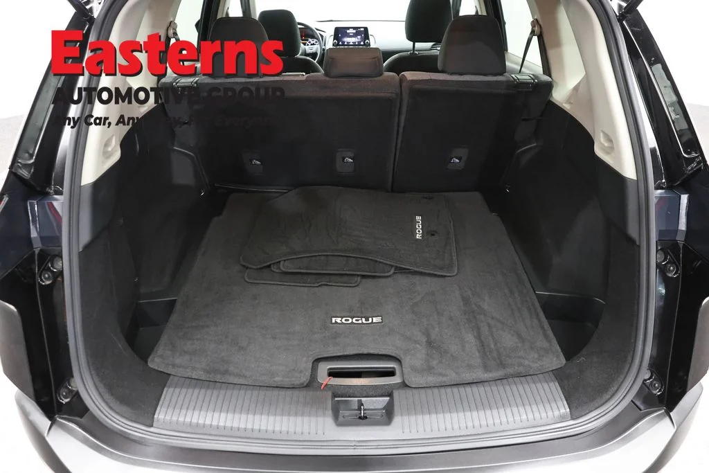 Used 2023 Black Nissan SV image 9