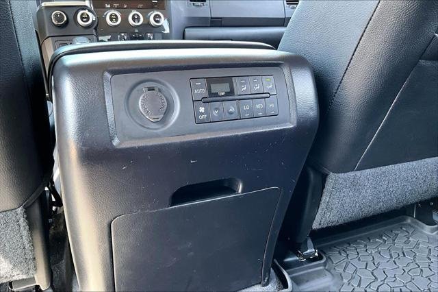 Certified Used 2020 MIDNIGHT BLACK METALLIC Toyota  image 33