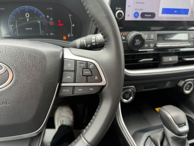 Used 2025 Blue Toyota XLE image 40