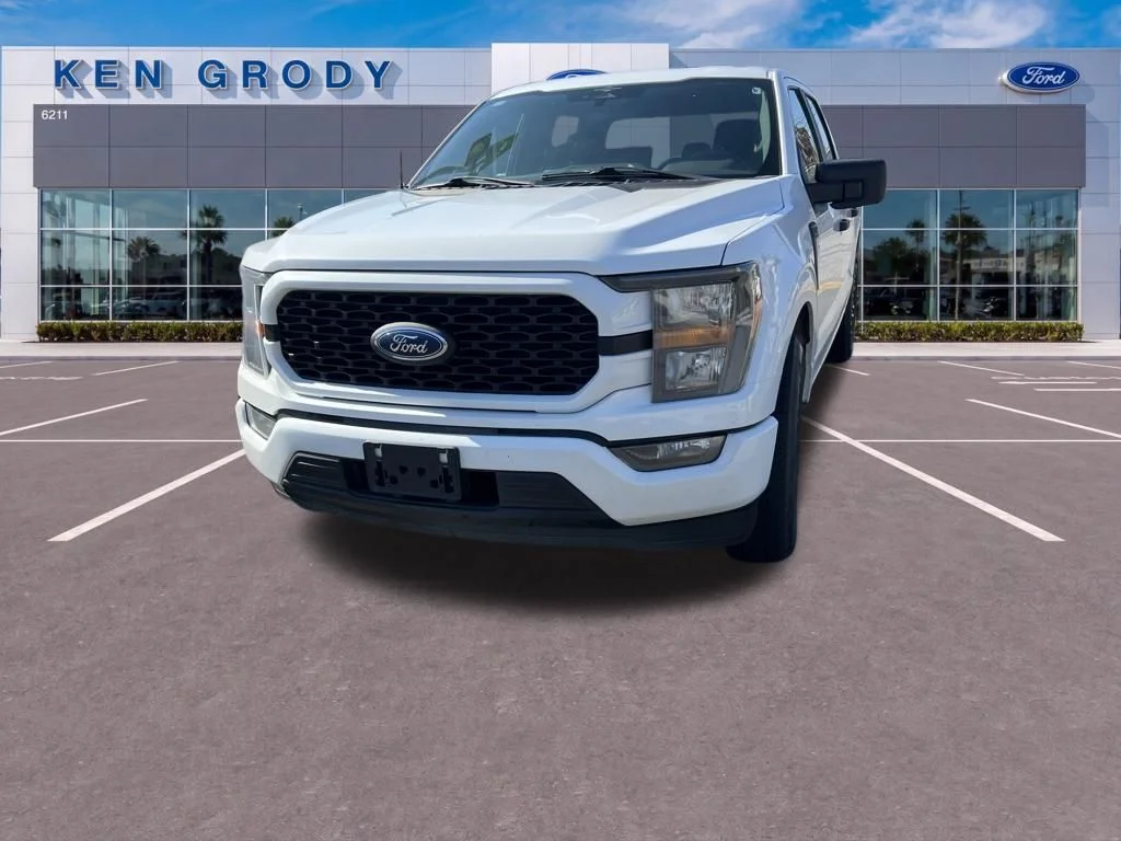 Used 2023 White Ford XL image 9