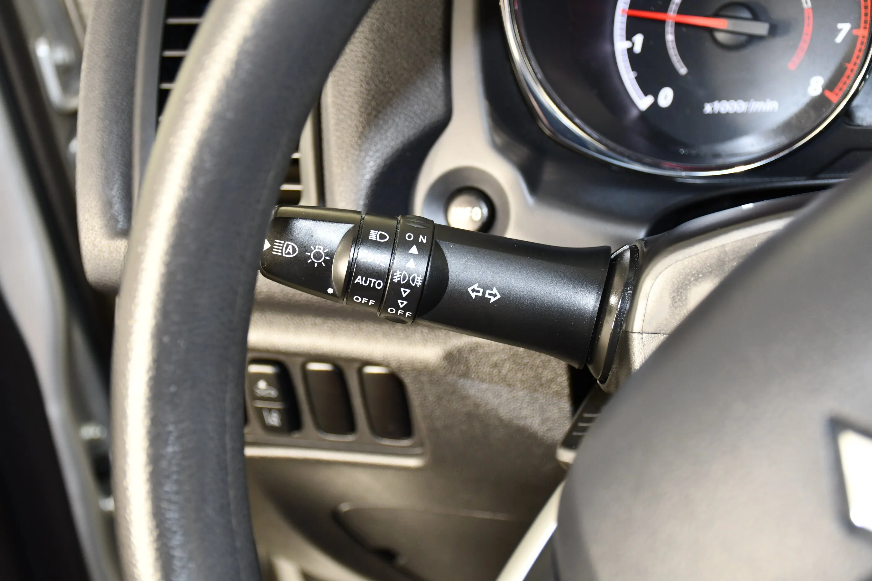Certified Used 2024 Gray Mitsubishi SE image 14