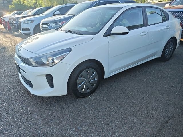 Used 2020 Clear White Kia S image 2