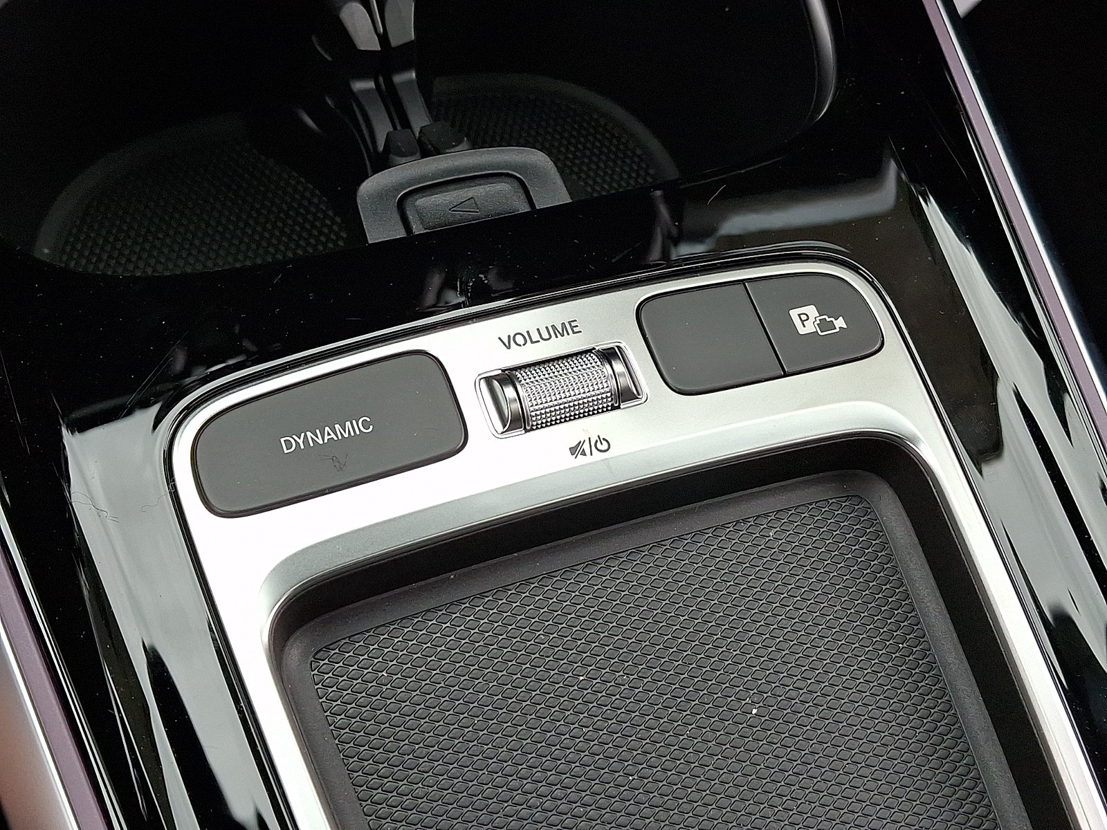New 2026 Polar White Mercedes-Benz GLB 250 image 18