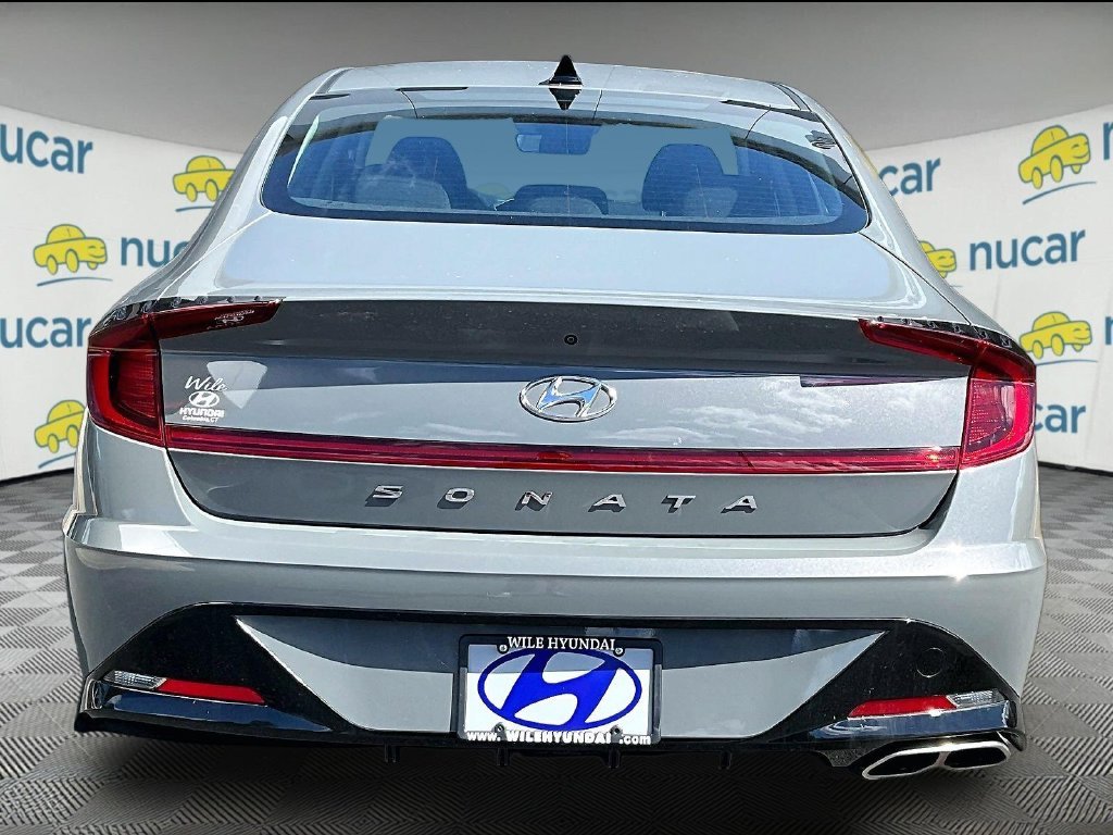 Used 2023 Gray Hyundai SEL image 5