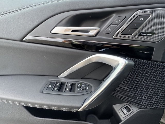 New 2026 Black Sapphire Metallic BMW xDrive28i image 16