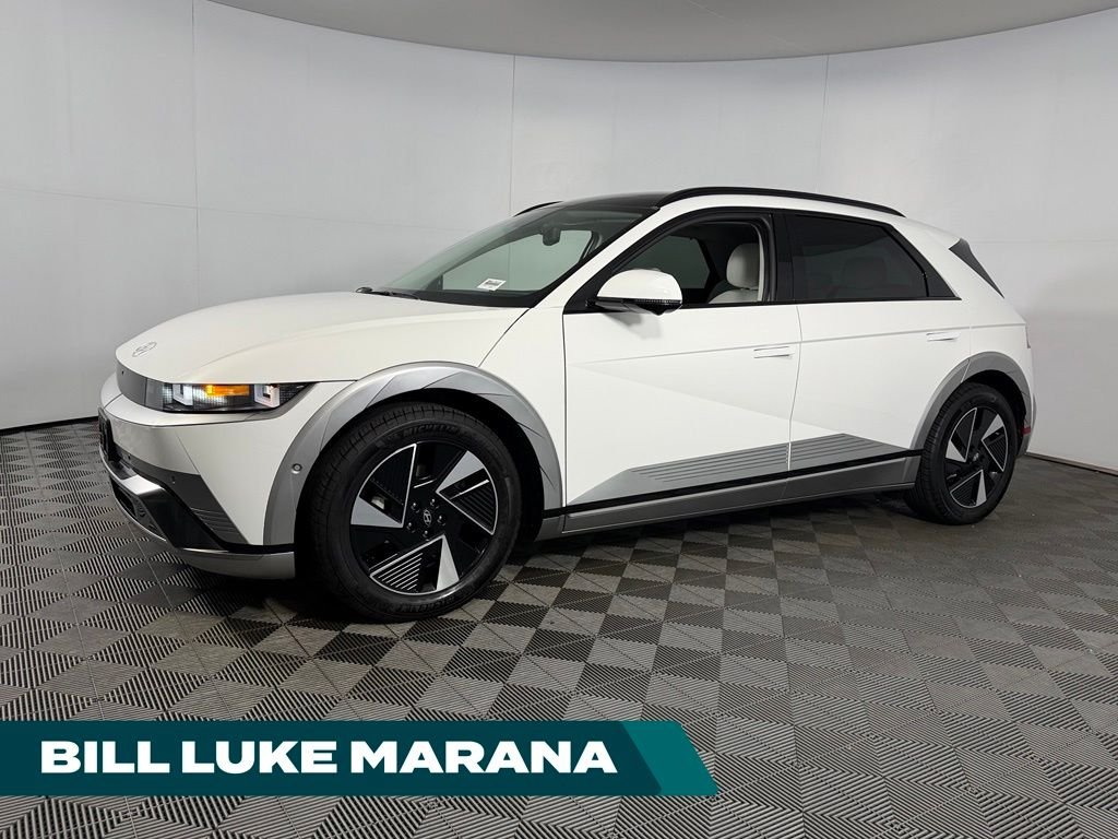 Used 2025 White Hyundai Limited image 1