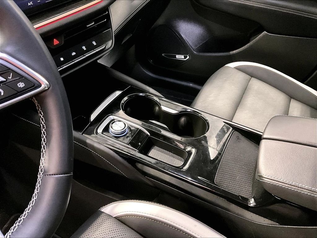 Used 2025 White Buick Sport Touring image 15