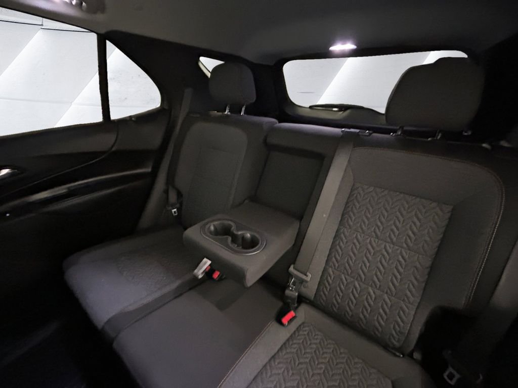 Used 2022 White Chevrolet LT image 18