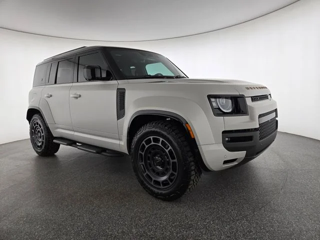 New 2026 Borasco Grey Land Rover OCTA image 15