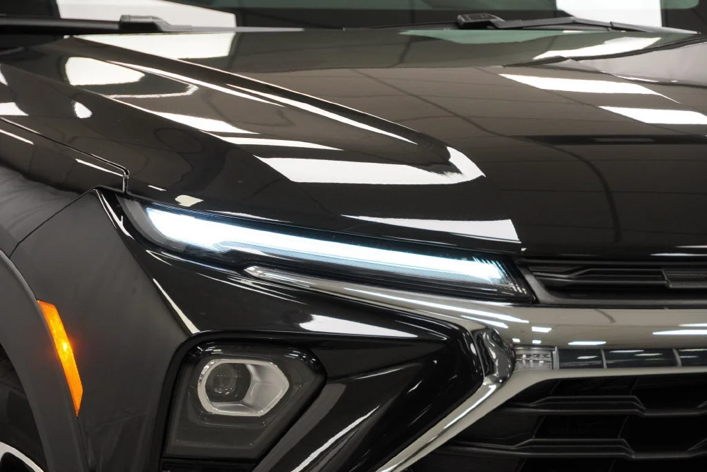 New 2026 Mosaic Black Metallic Chevrolet LT image 9
